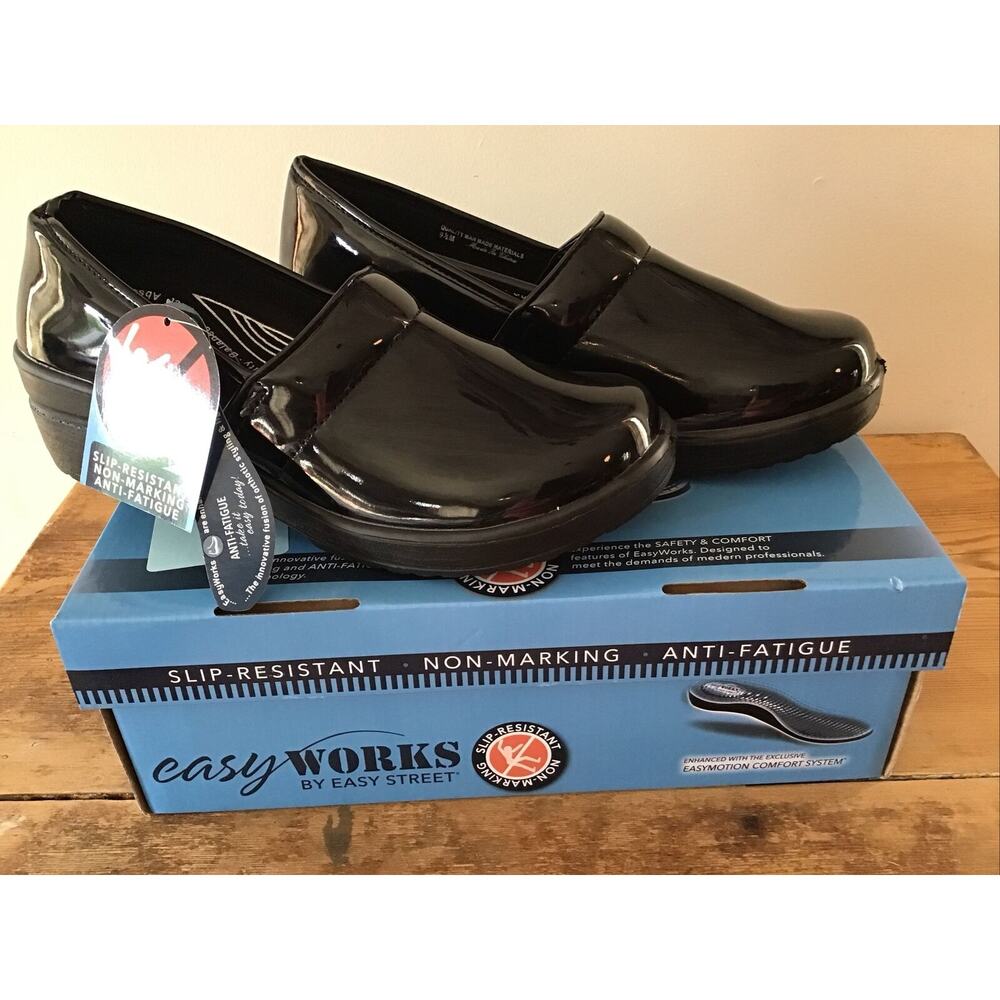 Easy Works By Easy Street Women’s 9.5M Black Patent Lyndee New In Box Nurse Clog
